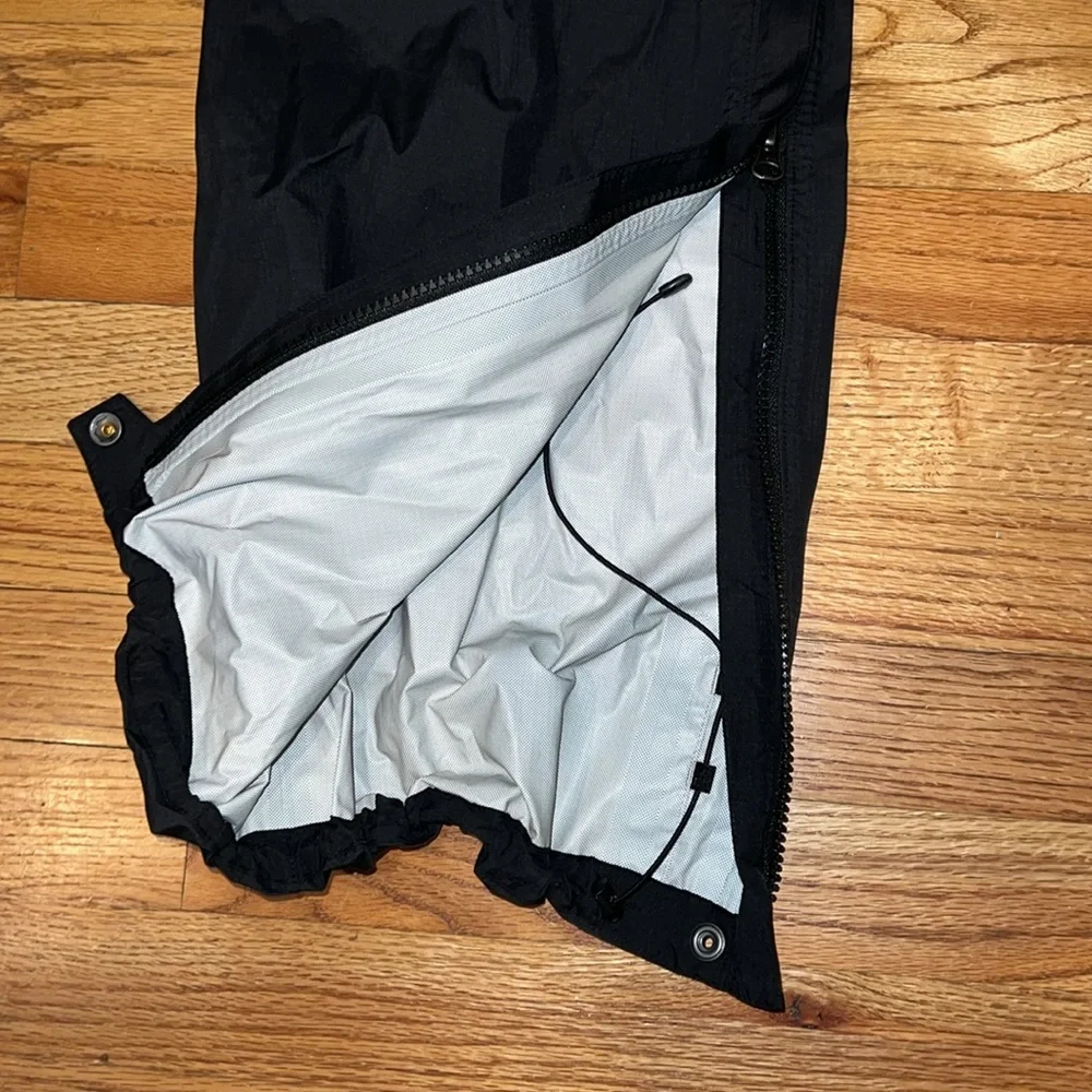 Black Men’s REI,‎ the co-op pants. Size Large.  Full zip up leg--Peak 2.5L